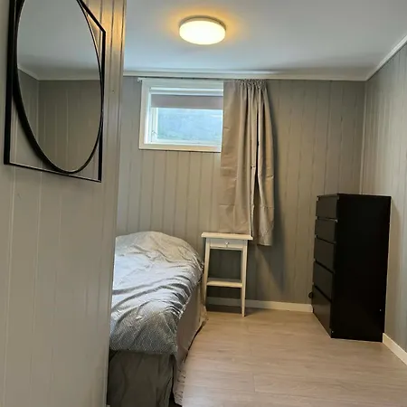 アパート 2 Bedroom Apartment,